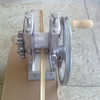 Buitinė bambuko pjaustymo mašina Bambuko separatorius Rankinis bambuko pjovimo staklės Bambuko juostelės sluoksniuojimo mašina