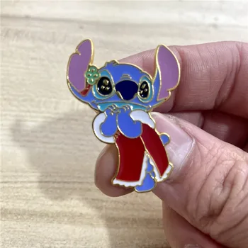 Disney Pins Creative Stitch Chinese Style Hairseg Sijonas Dress Up Pattern Metal Emblem Sagės Fashion Women Accessories Badge