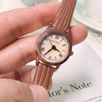Garsaus prekės ženklo moteriškas kvarcinis laikrodis Laisvalaikio mada Universalus odinis dirželis Rankinis laikrodis Prabangaus laikrodžio dovanos Dropshipping Reloj Mujer
