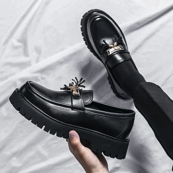 Itališki batai Laisvalaikio prekės ženklo slydimas ant oficialių prabangių batų suknelė Vyriški loaferiai Mokasinai Kutai Odiniai vairavimo batų butai Sportbačiai