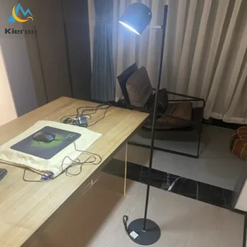 Moderni akių apsauga LED grindų lempa miegamojo studijos belaidžiai grindų šviestuvai Svetainės dekoro įkrovimo baterija Rotacinė stalinė lempa