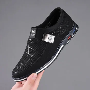 Nauji kvėpuojantys laisvalaikio vyriški odiniai batai Įsispiriami loaferiai vyrams Verslo mokasinai Biuro vyrų darbo butai Tendencija Vairavimo batai